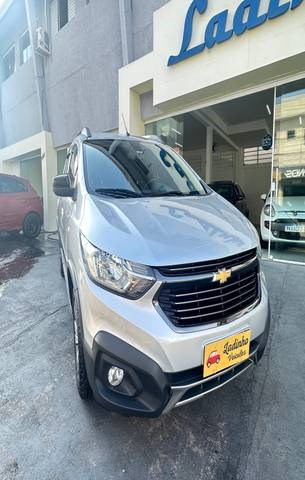 //www.autoline.com.br/carro/chevrolet/spin-18-activ-8v-flex-4p-automatico/2019/registro-sp/24351051