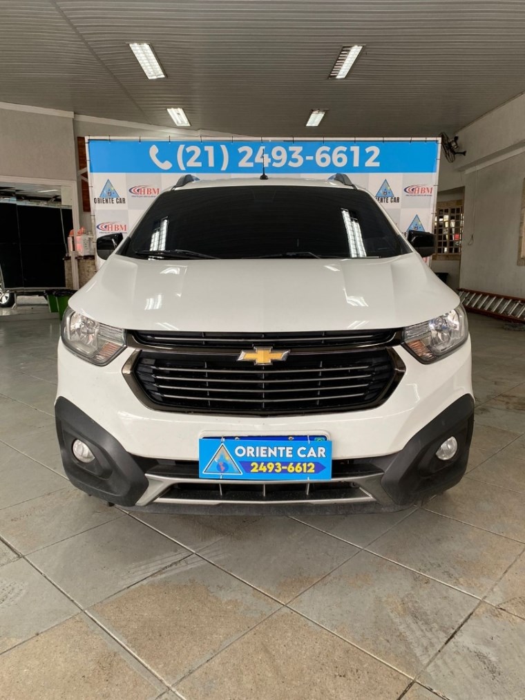 //www.autoline.com.br/carro/chevrolet/spin-18-activ-8v-flex-4p-automatico/2019/rio-de-janeiro-rj/24805518