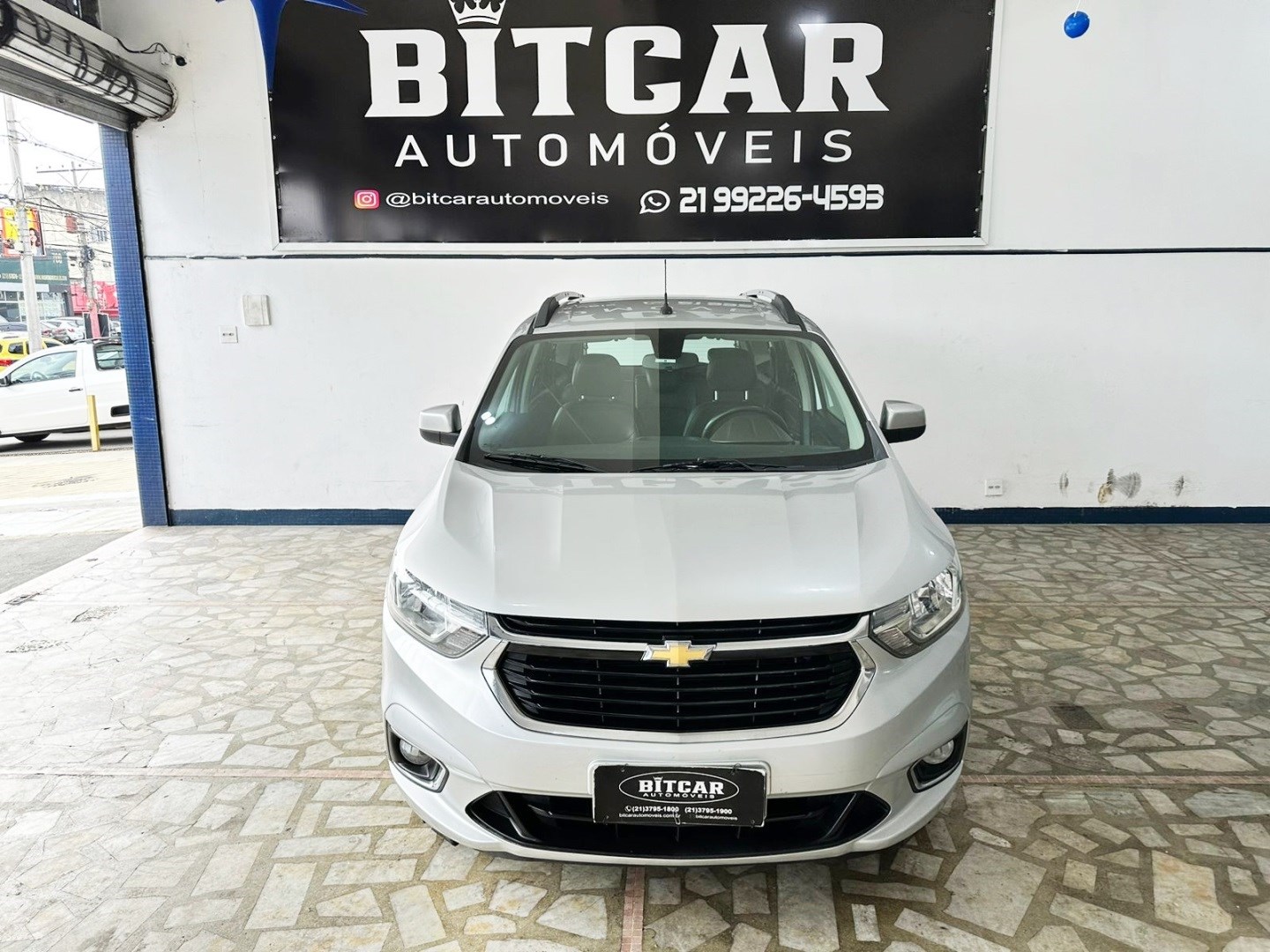 //www.autoline.com.br/carro/chevrolet/spin-18-premier-7l-8v-flex-4p-automatico/2021/rio-de-janeiro-rj/24808985