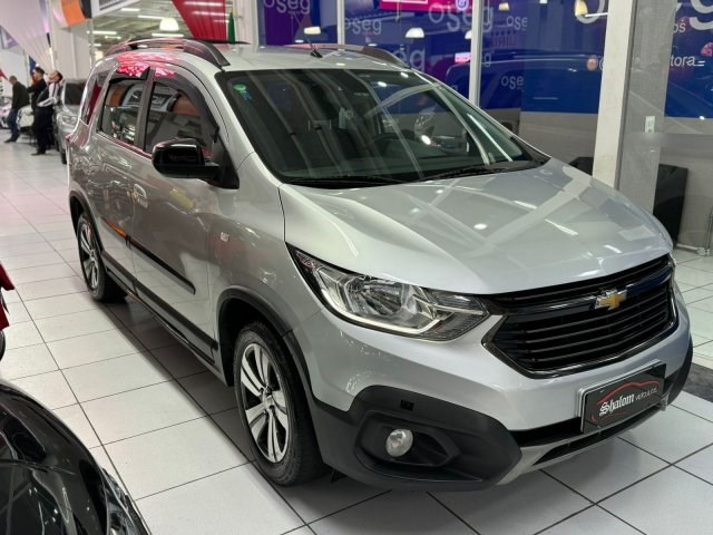 //www.autoline.com.br/carro/chevrolet/spin-18-activ-8v-flex-4p-automatico/2019/barueri-sp/24856475