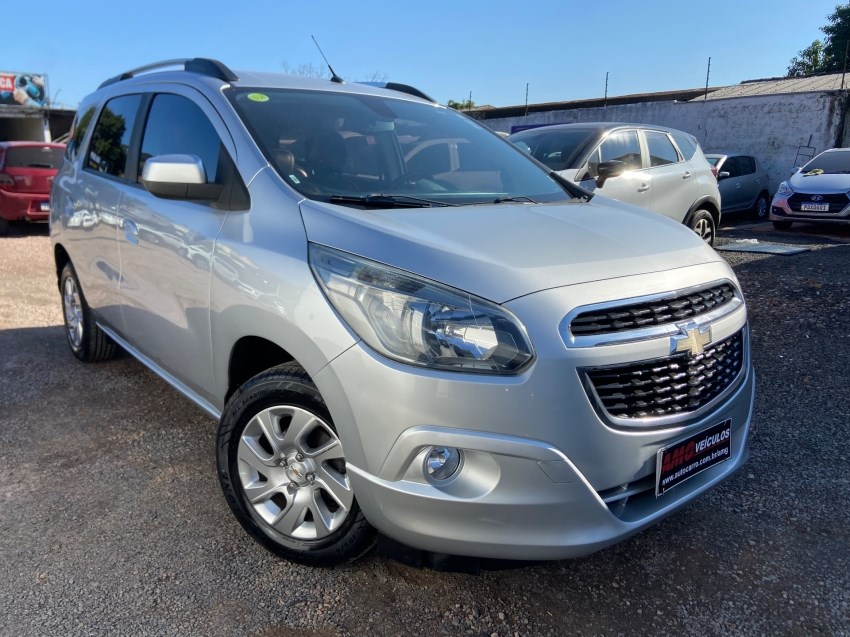 //www.autoline.com.br/carro/chevrolet/spin-18-ltz-7l-8v-flex-4p-automatico/2017/porto-alegre-rs/24895210