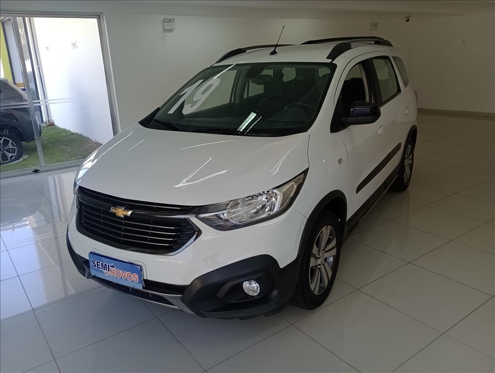//www.autoline.com.br/carro/chevrolet/spin-18-activ-8v-flex-4p-automatico/2019/petropolis-rj/24973464