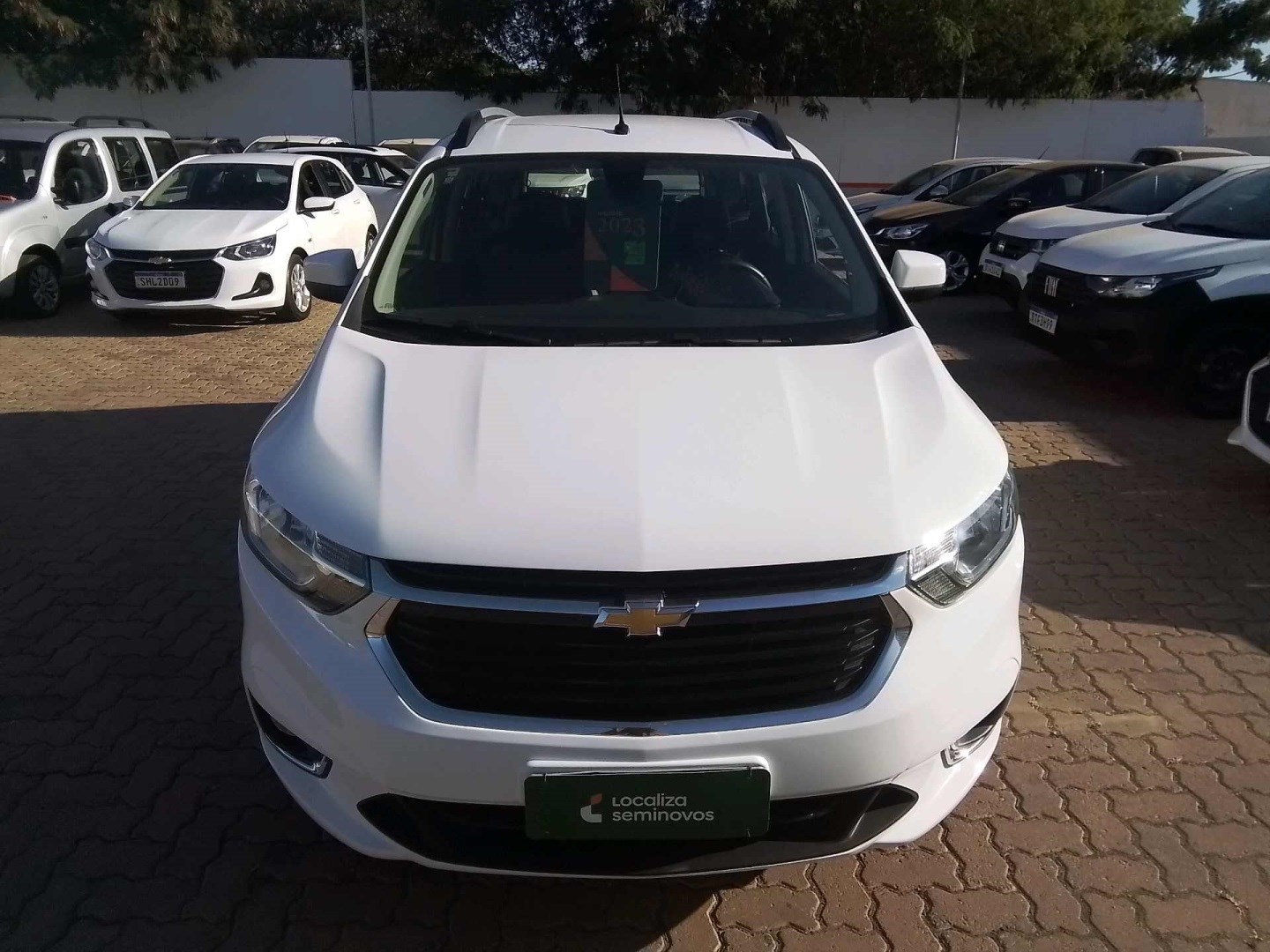 //www.autoline.com.br/carro/chevrolet/spin-18-premier-7l-8v-flex-4p-automatico/2023/porto-alegre-rs/25005082