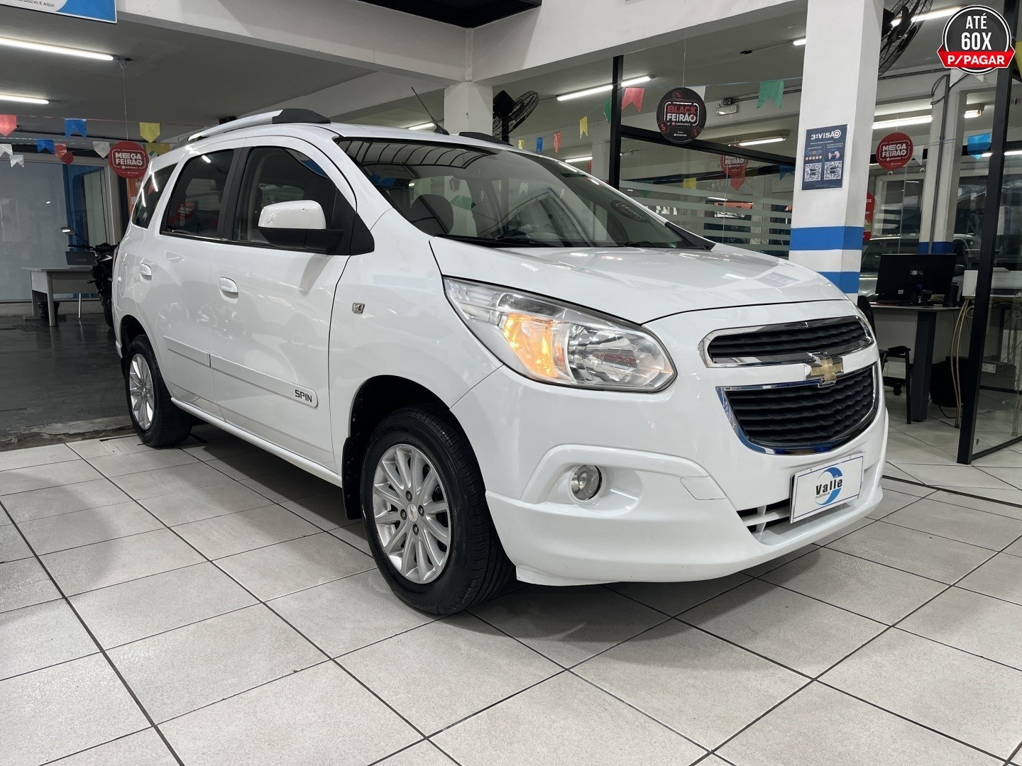 //www.autoline.com.br/carro/chevrolet/spin-18-lt-8v-flex-4p-automatico/2013/braganca-paulista-sp/25026520