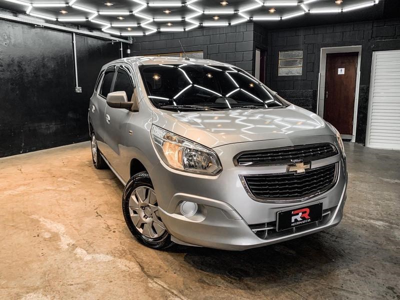 //www.autoline.com.br/carro/chevrolet/spin-18-lt-8v-flex-4p-manual/2014/artur-nogueira-sp/25031908