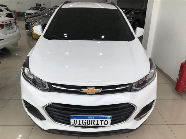 //www.autoline.com.br/carro/chevrolet/tracker-14-lt-16v-flex-4p-turbo-automatico/2019/sao-paulo-sp/23470029