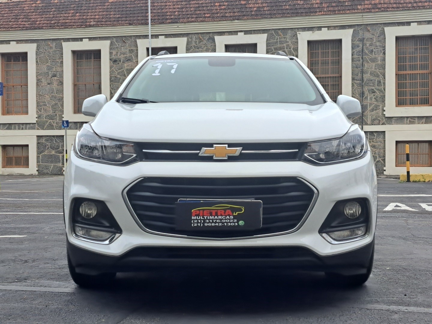 //www.autoline.com.br/carro/chevrolet/tracker-14-lt-16v-flex-4p-turbo-automatico/2017/rio-de-janeiro-rj/23696512