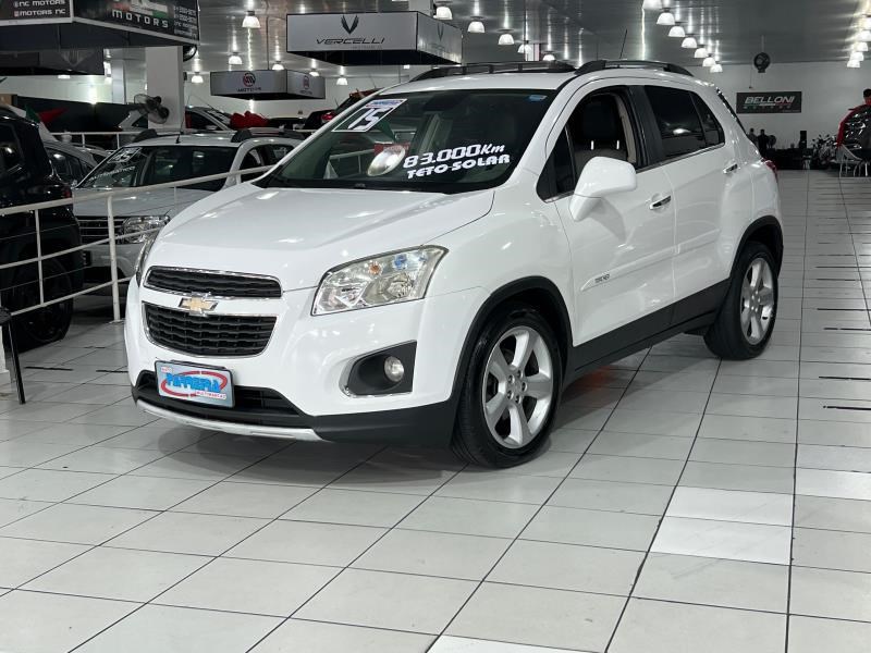 //www.autoline.com.br/carro/chevrolet/tracker-18-ltz-fwd-16v-flex-4p-automatico/2015/sao-paulo-sp/24410618