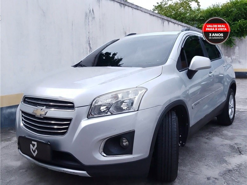 //www.autoline.com.br/carro/chevrolet/tracker-18-lt-16v-flex-4p-automatico/2016/rio-de-janeiro-rj/24596871