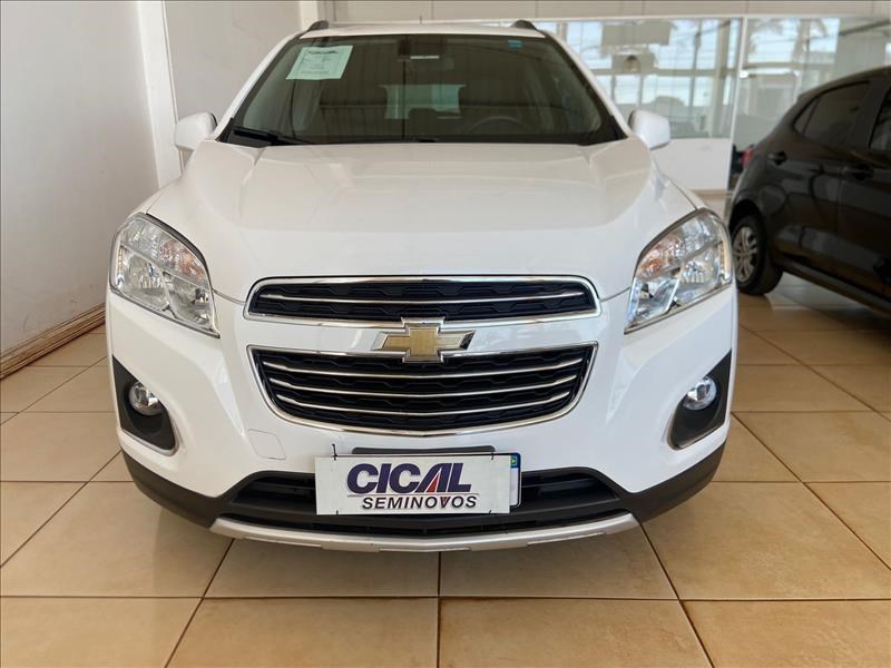 //www.autoline.com.br/carro/chevrolet/tracker-18-ltz-fwd-16v-flex-4p-automatico/2016/itumbiara-go/24742329