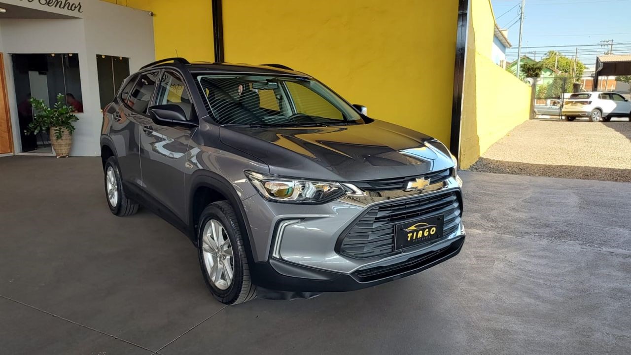 //www.autoline.com.br/carro/chevrolet/tracker-10-turbo-12v-flex-4p-automatico/2021/bebedouro-sp/24820859