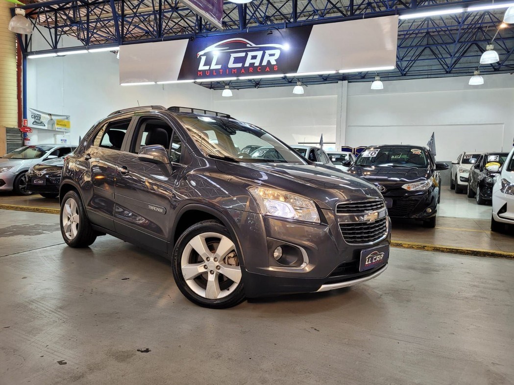 //www.autoline.com.br/carro/chevrolet/tracker-18-ltz-fwd-16v-flex-4p-automatico/2014/santo-andre-sp/24821571