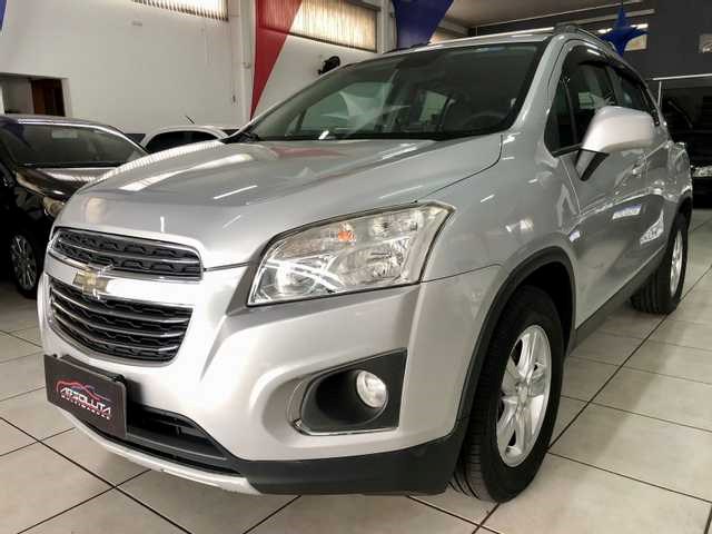 //www.autoline.com.br/carro/chevrolet/tracker-18-lt-16v-flex-4p-automatico/2016/cruzeiro-do-oeste-pr/24886038