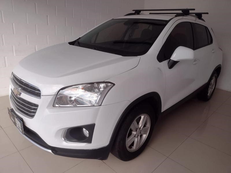 //www.autoline.com.br/carro/chevrolet/tracker-18-lt-16v-flex-4p-automatico/2016/porto-alegre-rs/24900521
