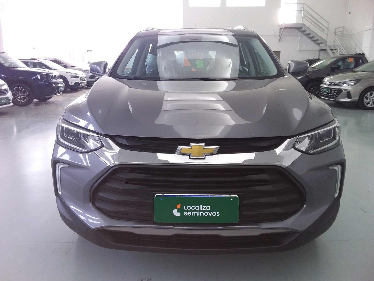 //www.autoline.com.br/carro/chevrolet/tracker-12-turbo-premier-12v-flex-4p-automatico/2023/taubate-sp/24945354