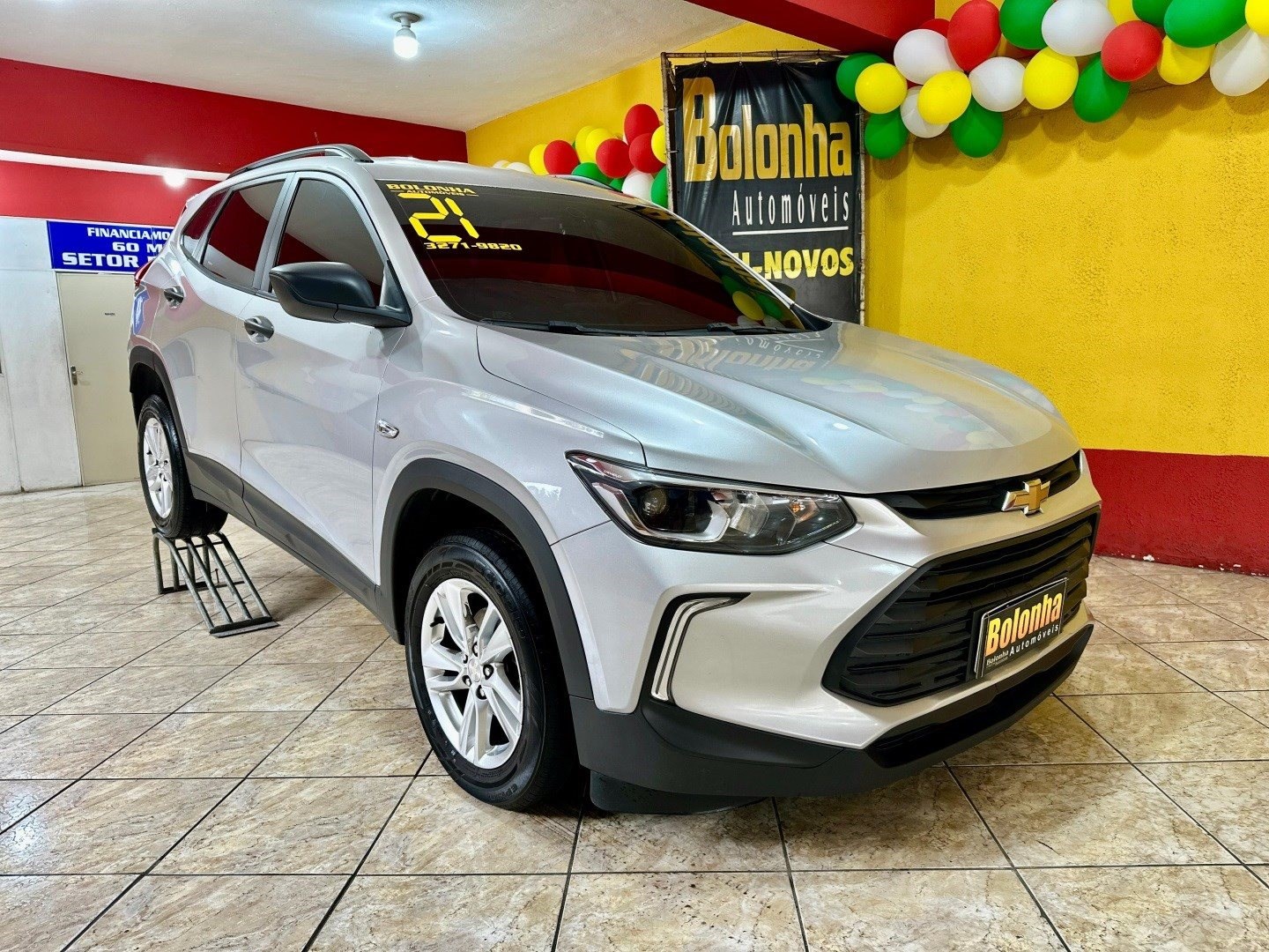 //www.autoline.com.br/carro/chevrolet/tracker-12-turbo-12v-flex-4p-automatico/2021/rio-de-janeiro-rj/24947078