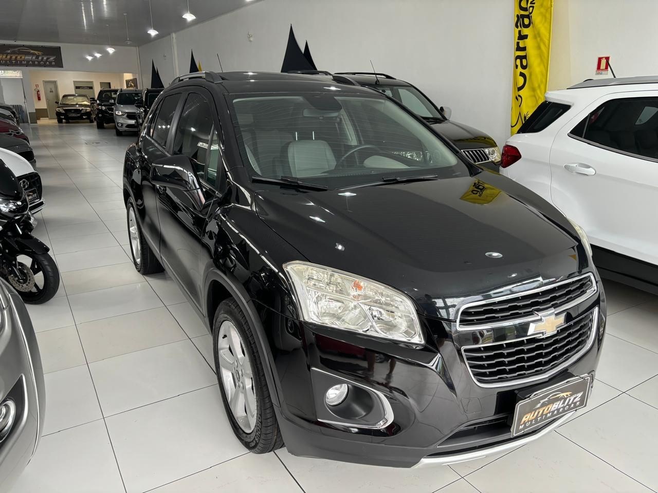 //www.autoline.com.br/carro/chevrolet/tracker-18-ltz-fwd-16v-flex-4p-automatico/2015/porto-alegre-rs/25029514