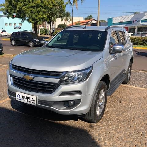 //www.autoline.com.br/carro/chevrolet/trailblazer-28-ltz-7l-16v-diesel-4p-4x4-turbo-automatico/2019/aracatuba-sp/20794649