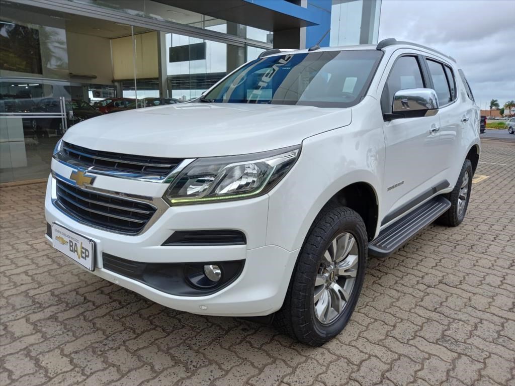 //www.autoline.com.br/carro/chevrolet/trailblazer-28-premier-7l-16v-diesel-4p-4x4-turbo-automat/2020/barretos-sp/22453463