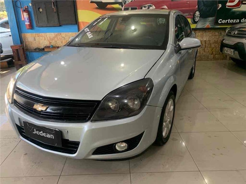 //www.autoline.com.br/carro/chevrolet/vectra-20-sedan-expression-8v-flex-4p-manual/2011/rio-de-janeiro-rj/24835667