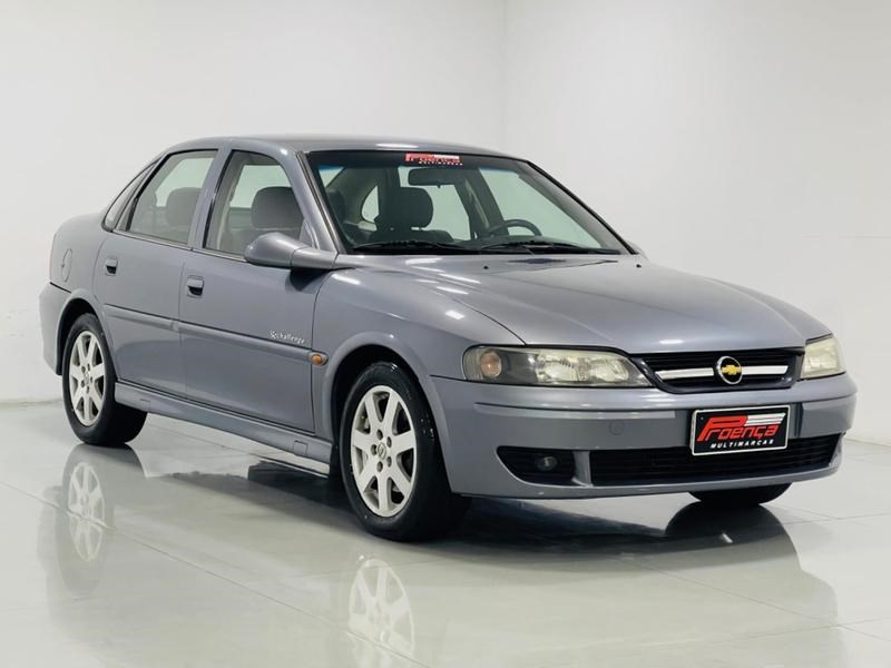 //www.autoline.com.br/carro/chevrolet/vectra-22-sedan-challenge-16v-gasolina-4p-manual/2001/curitiba-pr/24899917
