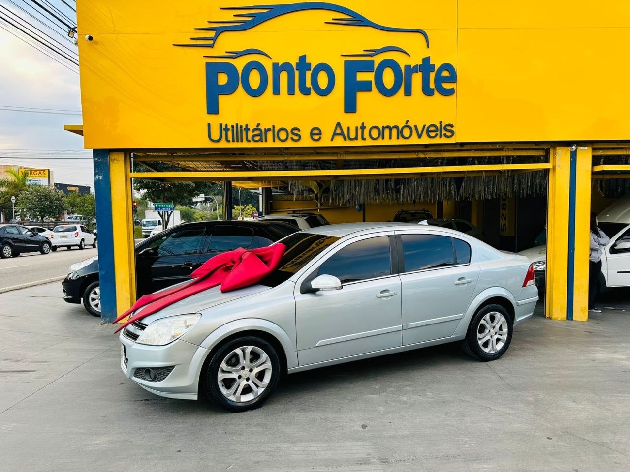 //www.autoline.com.br/carro/chevrolet/vectra-20-sedan-elegance-8v-flex-4p-automatico/2011/sorocaba-sp/24984010