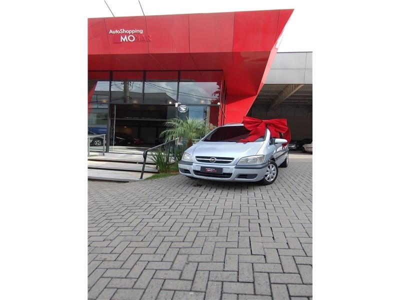 //www.autoline.com.br/carro/chevrolet/zafira-20-l-comfort-8v-flex-4p-manual/2010/sao-jose-dos-campos-sp/23489046