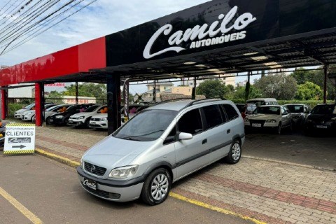 //www.autoline.com.br/carro/chevrolet/zafira-20-cd-8v-gasolina-4p-manual/2001/chapeco-sc/23932510