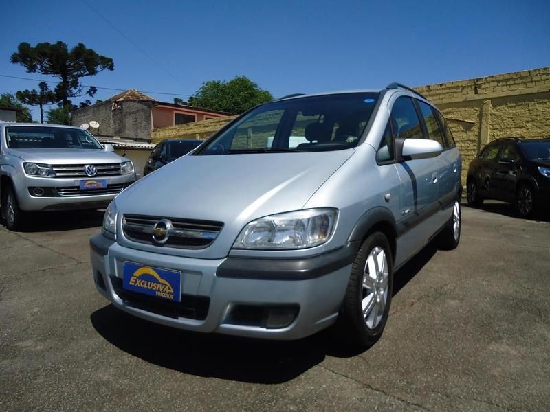 //www.autoline.com.br/carro/chevrolet/zafira-20-l-elegance-8v-flex-4p-automatico/2011/curitiba-pr/24912012