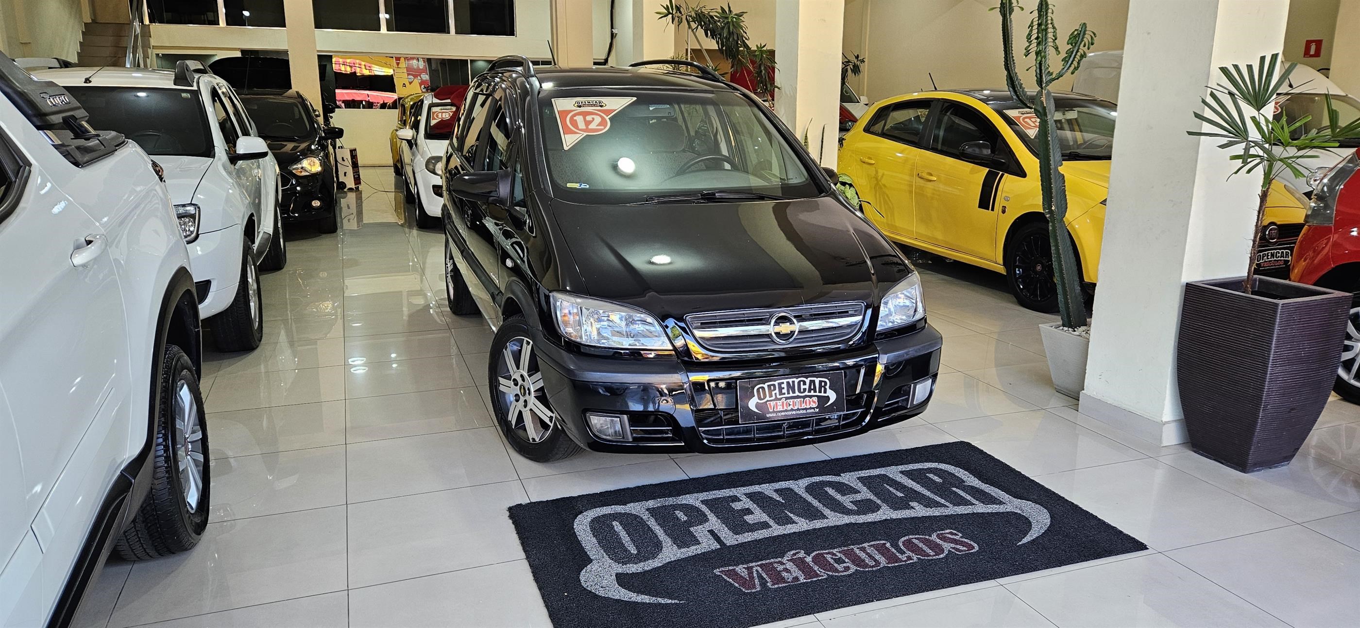 //www.autoline.com.br/carro/chevrolet/zafira-20-l-elegance-8v-flex-4p-automatico/2012/sao-paulo-sp/24994712