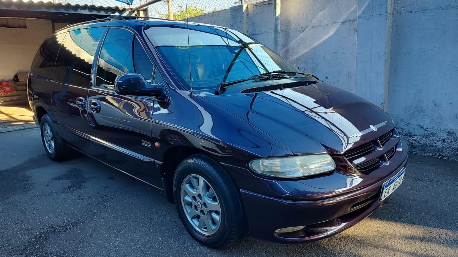 //www.autoline.com.br/carro/chrysler/grand-caravan-33-caravan-le-automatico/1996/sao-paulo-sp/24431828