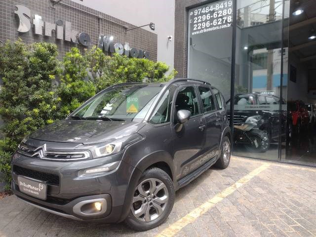 //www.autoline.com.br/carro/citroen/aircross-16-shine-16v-flex-4p-automatico/2018/sao-paulo-sp/23188857