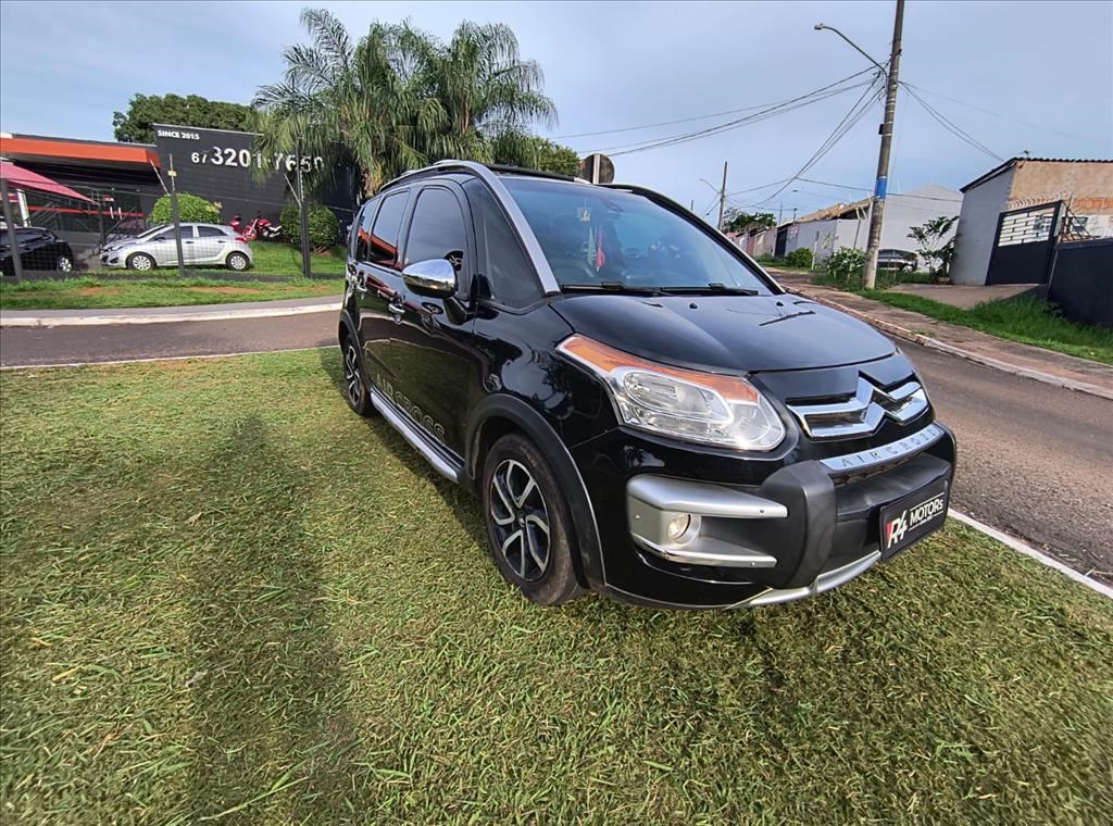 //www.autoline.com.br/carro/citroen/aircross-16-exclusive-16v-flex-4p-automatico/2014/campo-grande-ms/23656870