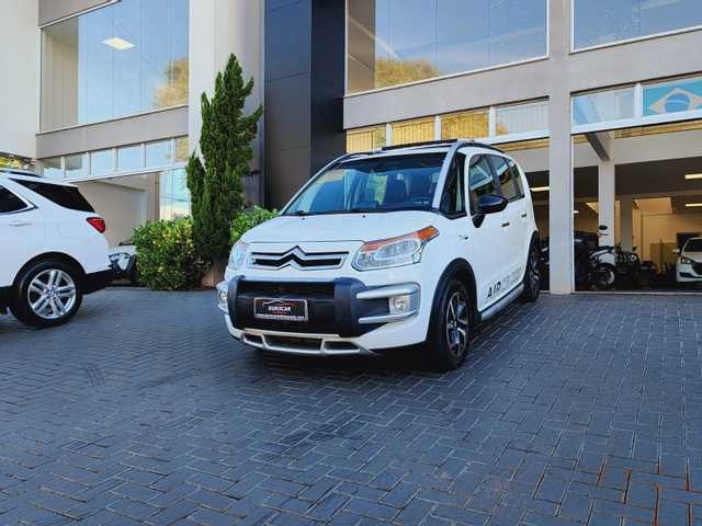 //www.autoline.com.br/carro/citroen/aircross-16-exclusive-atacama-16v-flex-4p-automatico/2014/medianeira-pr/24105765