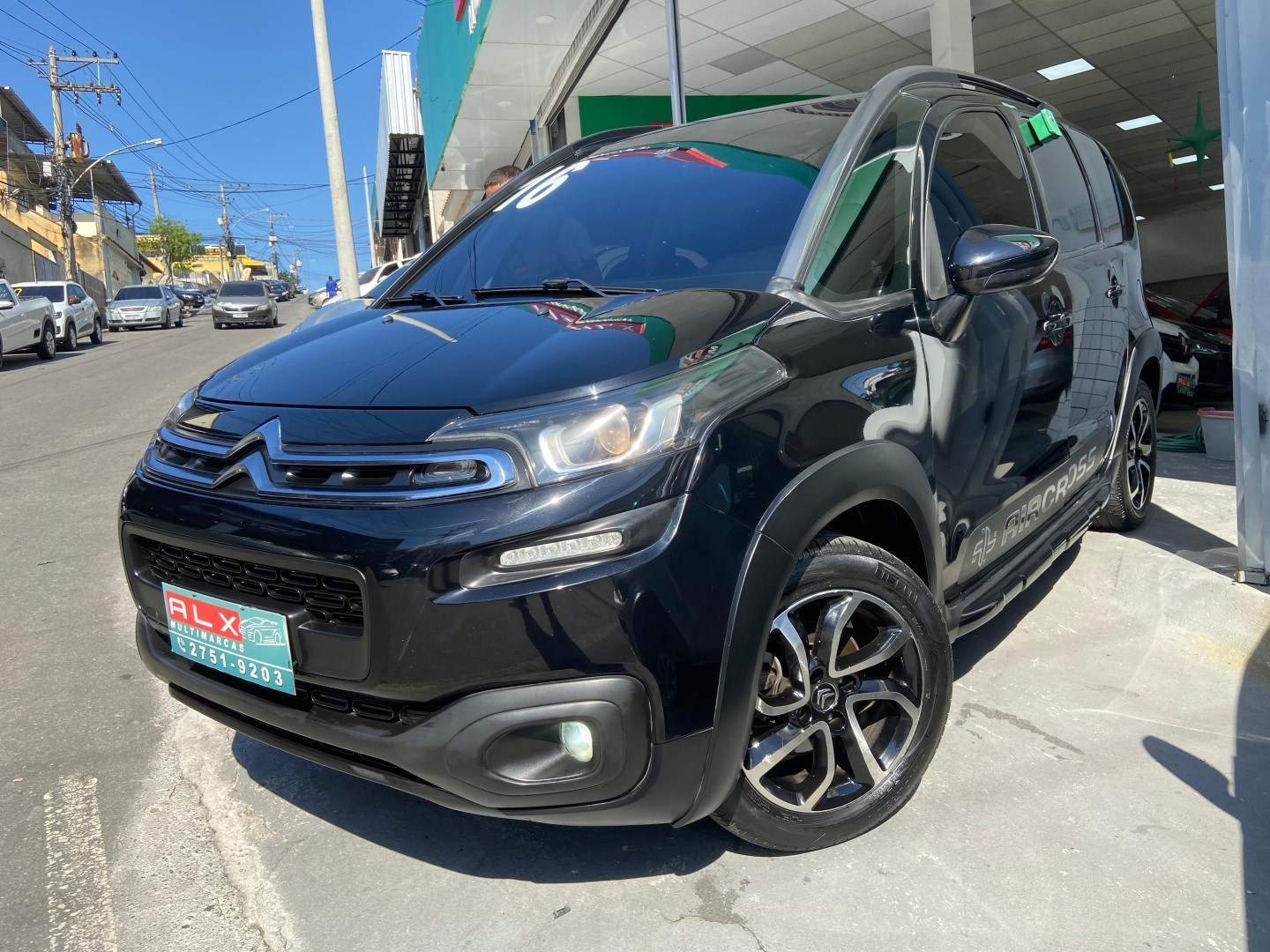 //www.autoline.com.br/carro/citroen/aircross-16-live-16v-flex-4p-automatico/2016/sao-joao-de-meriti-rj/24204961
