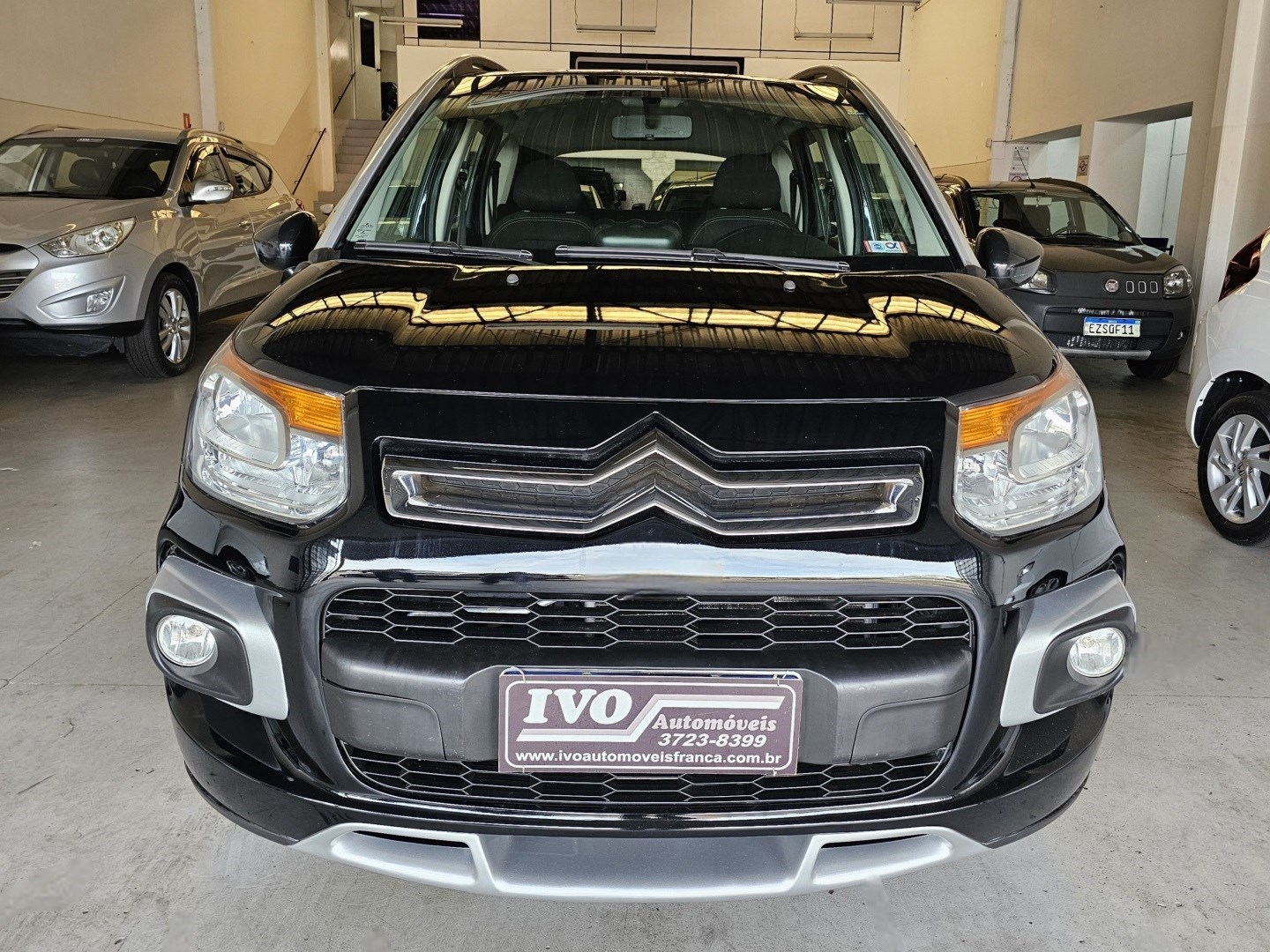//www.autoline.com.br/carro/citroen/aircross-16-glx-atacama-16v-flex-4p-manual/2013/franca-sp/24280856