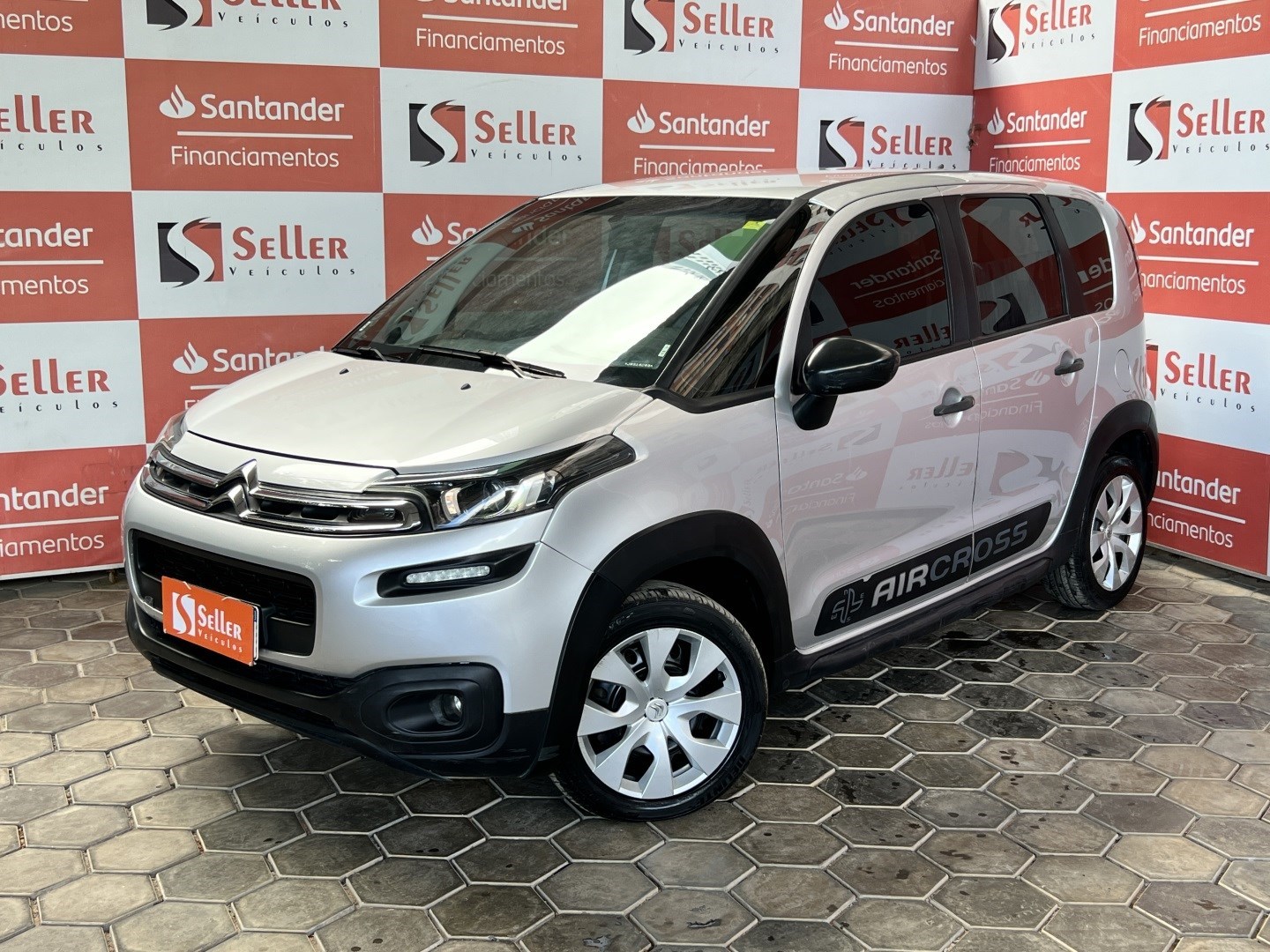 //www.autoline.com.br/carro/citroen/aircross-16-start-16v-flex-4p-manual/2018/salvador-ba/24801054