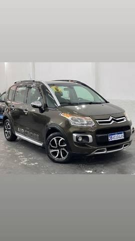 //www.autoline.com.br/carro/citroen/aircross-16-exclusive-16v-flex-4p-manual/2011/praia-grande-sp/24871363