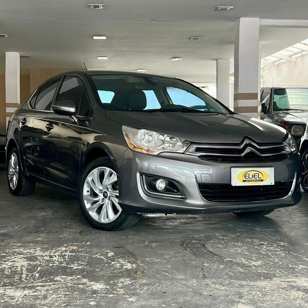 //www.autoline.com.br/carro/citroen/aircross-16-tendance-16v-flex-4p-automatico/2015/volta-redonda-rj/24898655