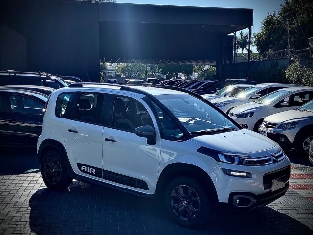 //www.autoline.com.br/carro/citroen/aircross-16-start-16v-flex-4p-manual/2018/sorocaba-sp/24949377