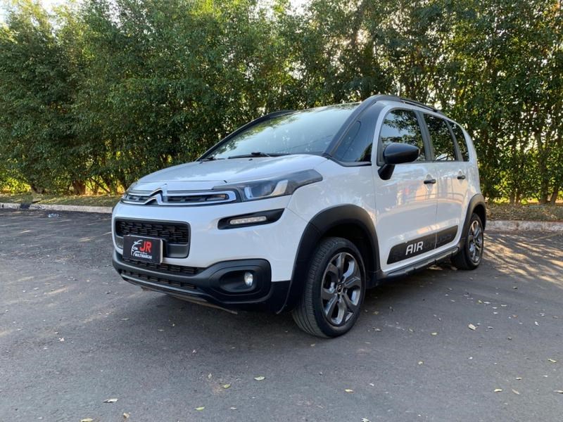//www.autoline.com.br/carro/citroen/aircross-16-live-16v-flex-4p-manual/2019/brasilia-df/24949656