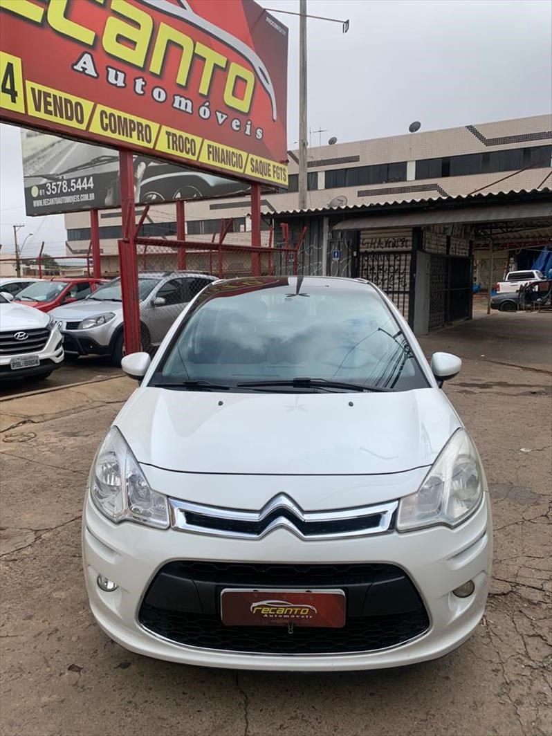 //www.autoline.com.br/carro/citroen/aircross-16-tendance-16v-flex-4p-manual/2015/brasilia-df/24963080