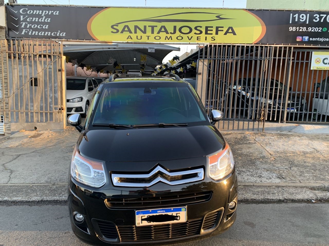 //www.autoline.com.br/carro/citroen/c3-16-exclusive-16v-115cv-4p-flex-manual/2015/limeira-sp/20791479