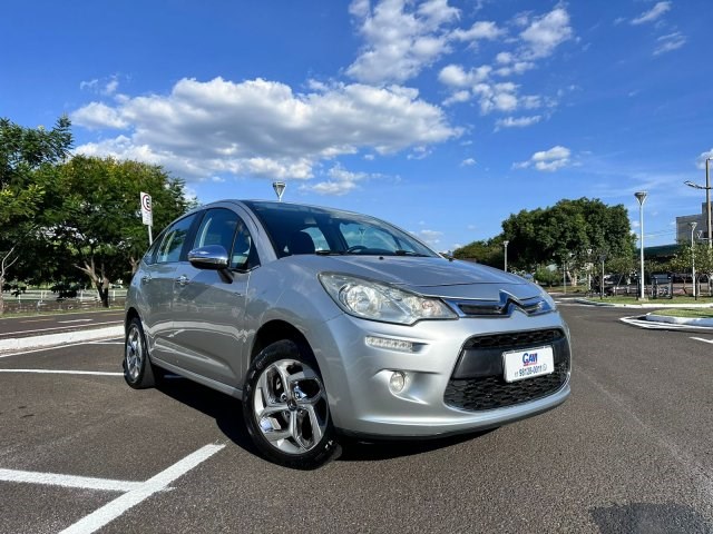 //www.autoline.com.br/carro/citroen/c3-16-120-exclusive-16v-flex-4p-automatico/2014/sao-jose-do-rio-preto-sp/23529017