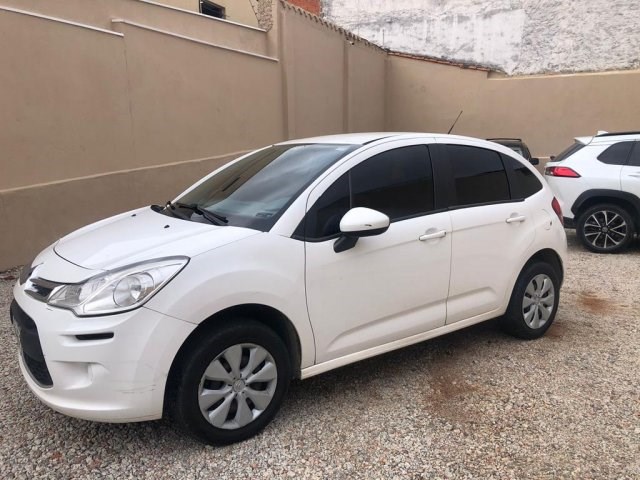 //www.autoline.com.br/carro/citroen/c3-12-origine-12v-flex-4p-manual/2018/sorocaba-sp/23588562