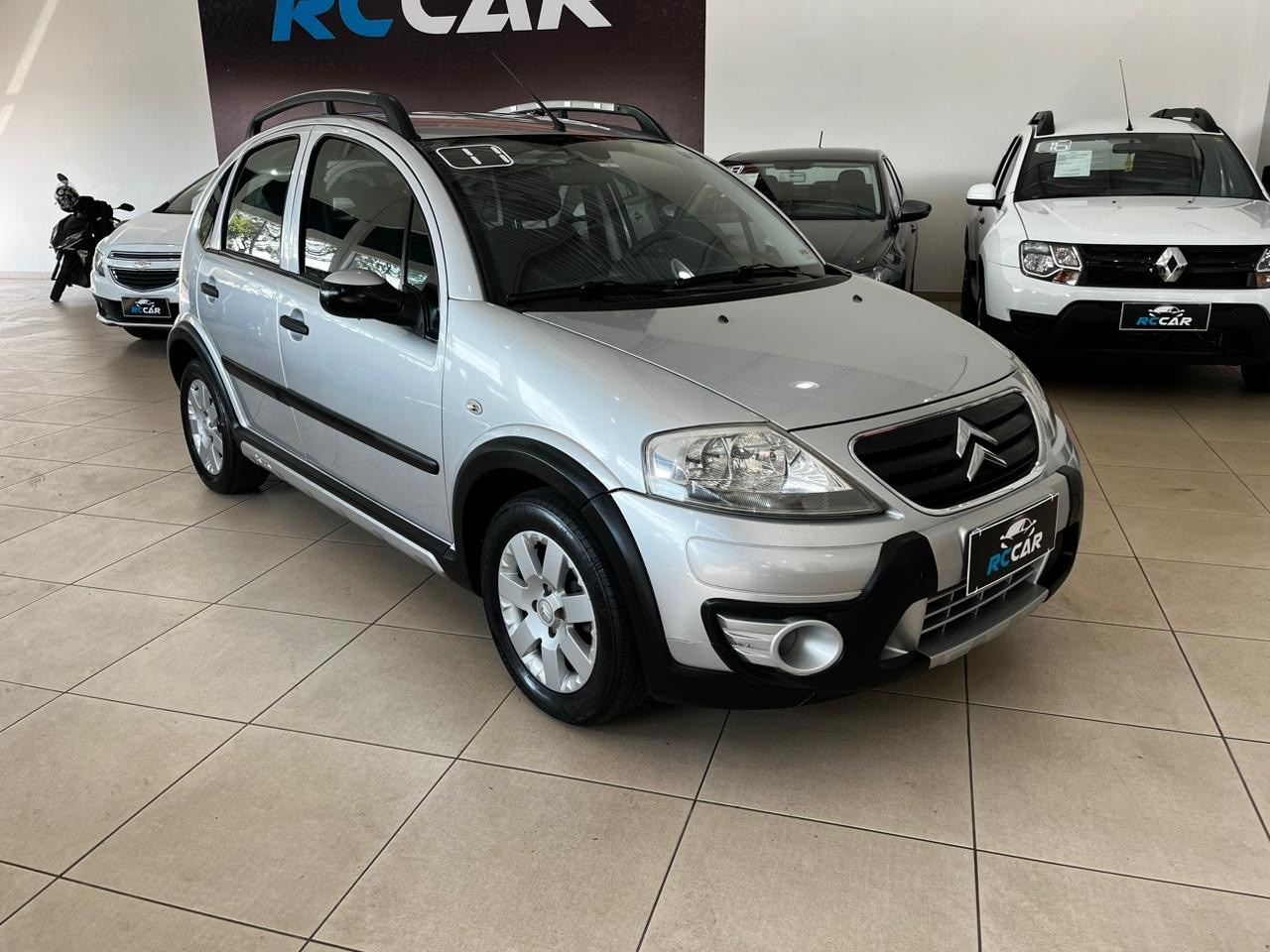 //www.autoline.com.br/carro/citroen/c3-14-xtr-8v-flex-4p-manual/2011/rio-claro-sp/23906429