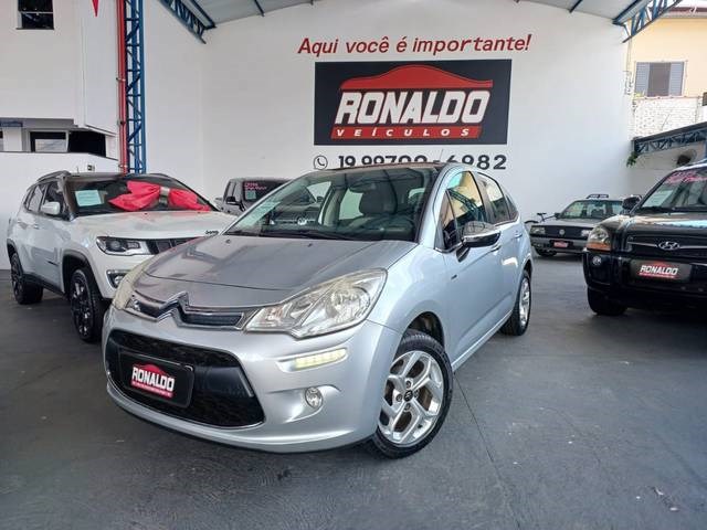 //www.autoline.com.br/carro/citroen/c3-16-120-exclusive-16v-flex-4p-automatico/2015/amparo-sp/24173695