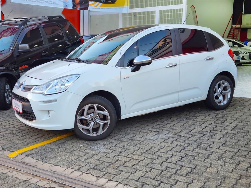 //www.autoline.com.br/carro/citroen/c3-16-120-exclusive-16v-flex-4p-automatico/2015/campinas-sp/24312616