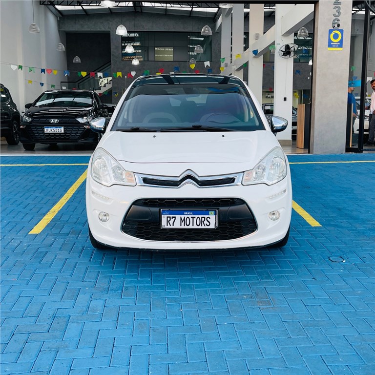 //www.autoline.com.br/carro/citroen/c3-16-120-exclusive-16v-flex-4p-automatico/2014/campinas-sp/24417954