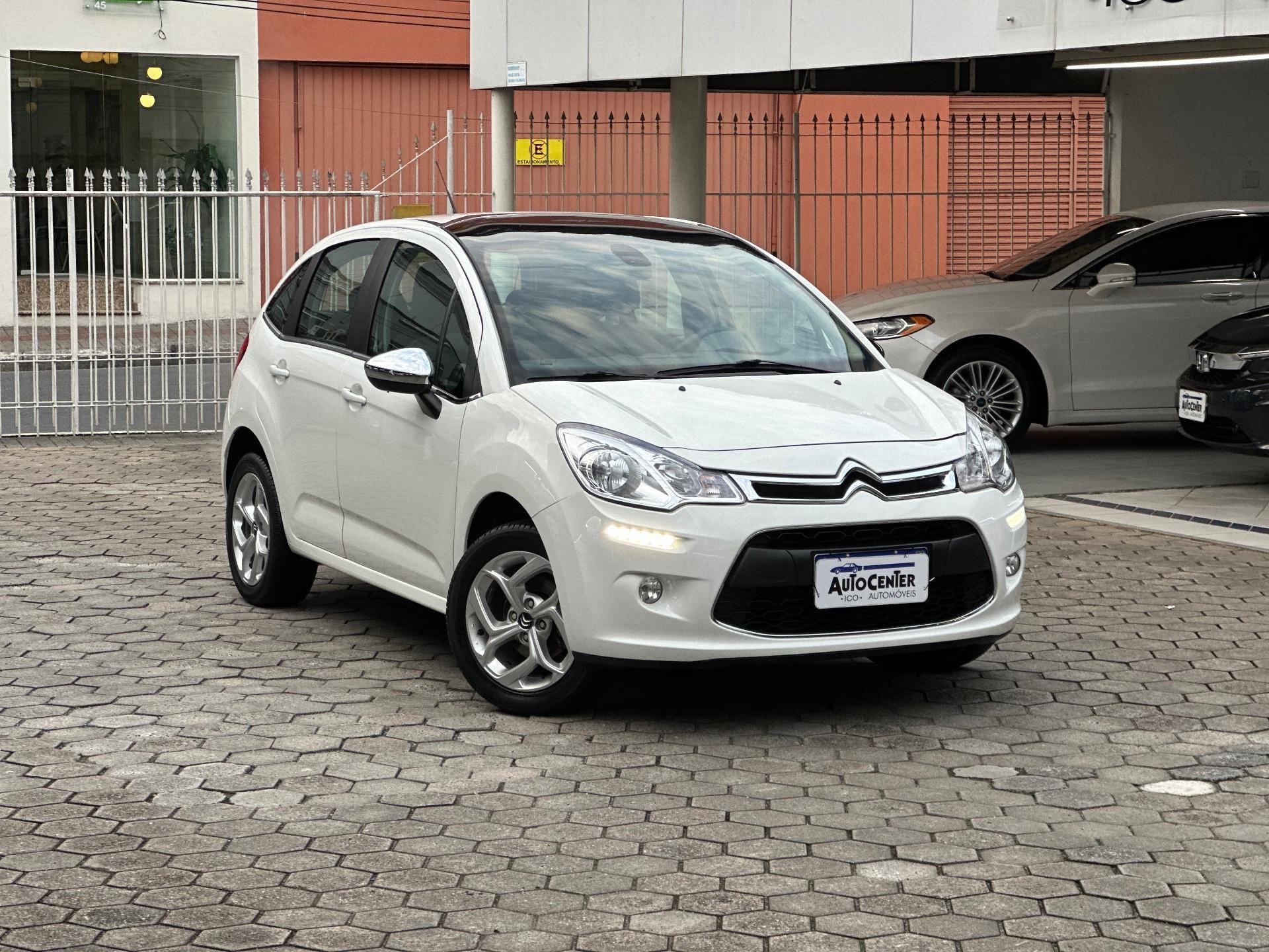 //www.autoline.com.br/carro/citroen/c3-16-120-exclusive-16v-flex-4p-automatico/2018/blumenau-sc/24492928